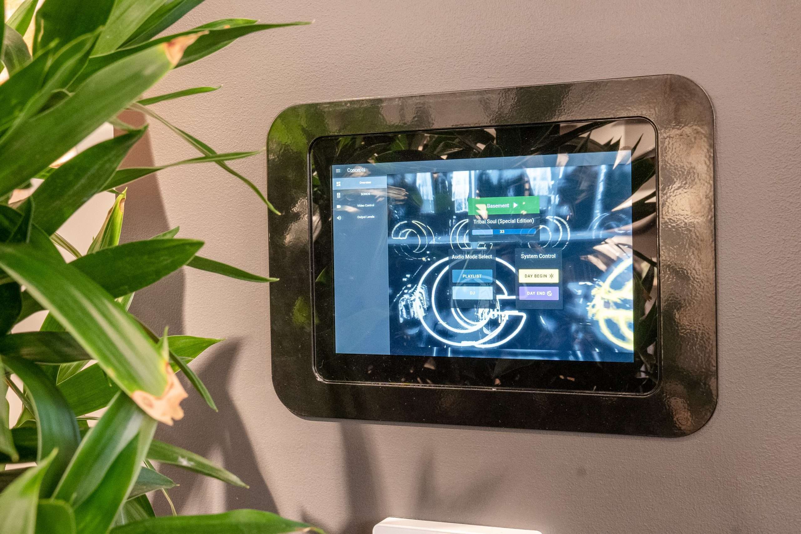 Latitude Control 1 scaled