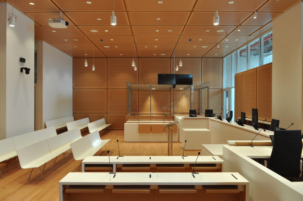 Tribunal de Paris Courtroom